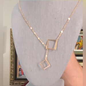 Elegant Gold Geometric Necklace